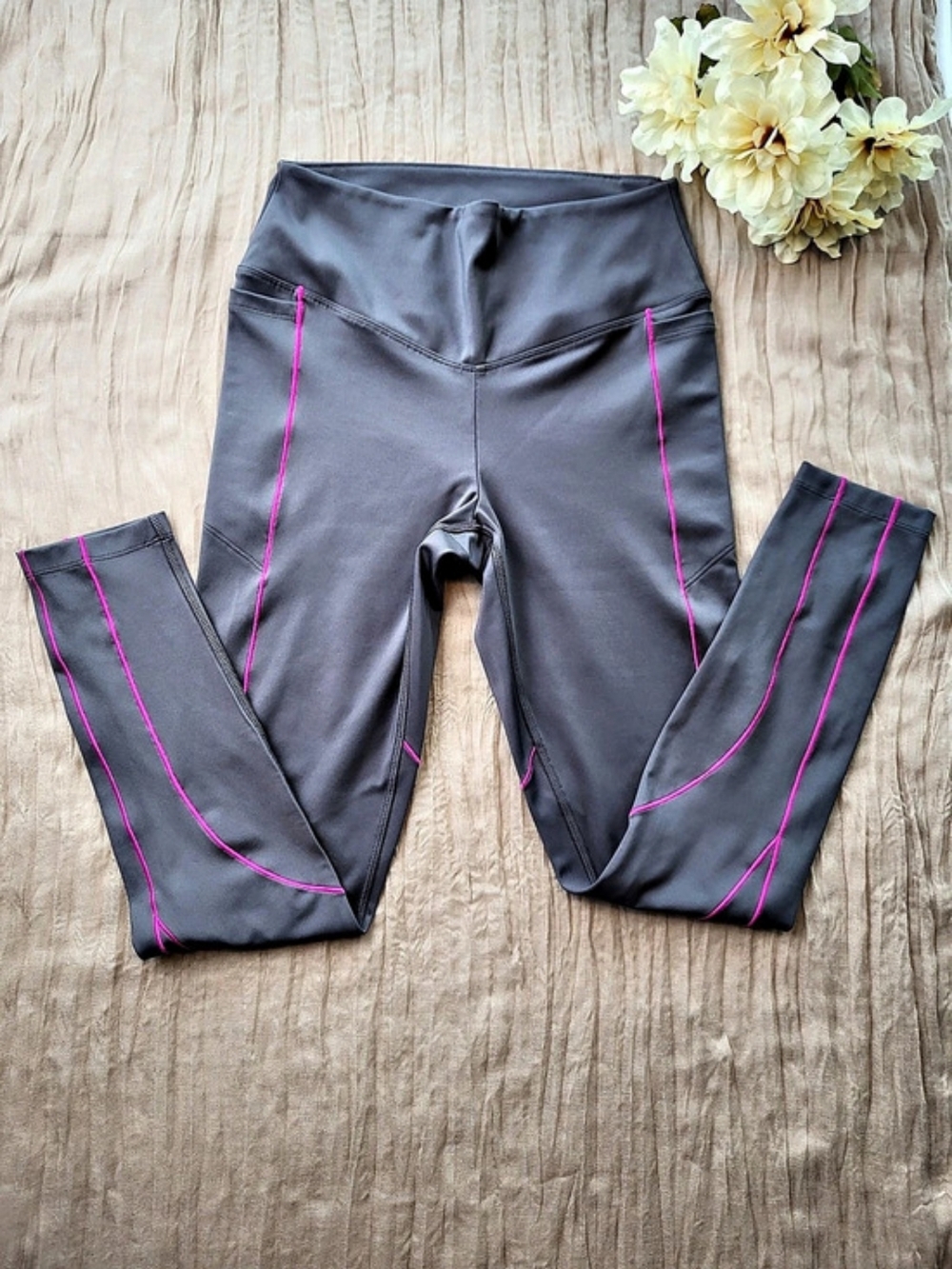 PINK Gray Athletic Leggings Like New